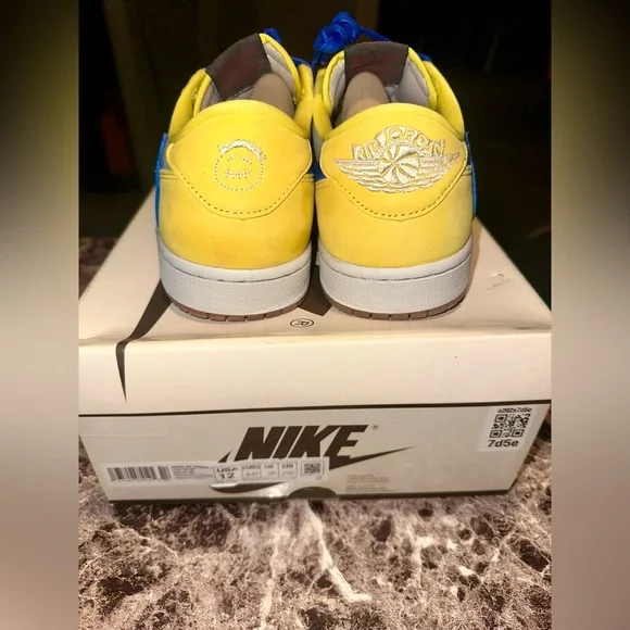 Travis Scott x Wmns Air Jordan 1
Retro Low OG SP 'Canary' - Picture 7 of 10